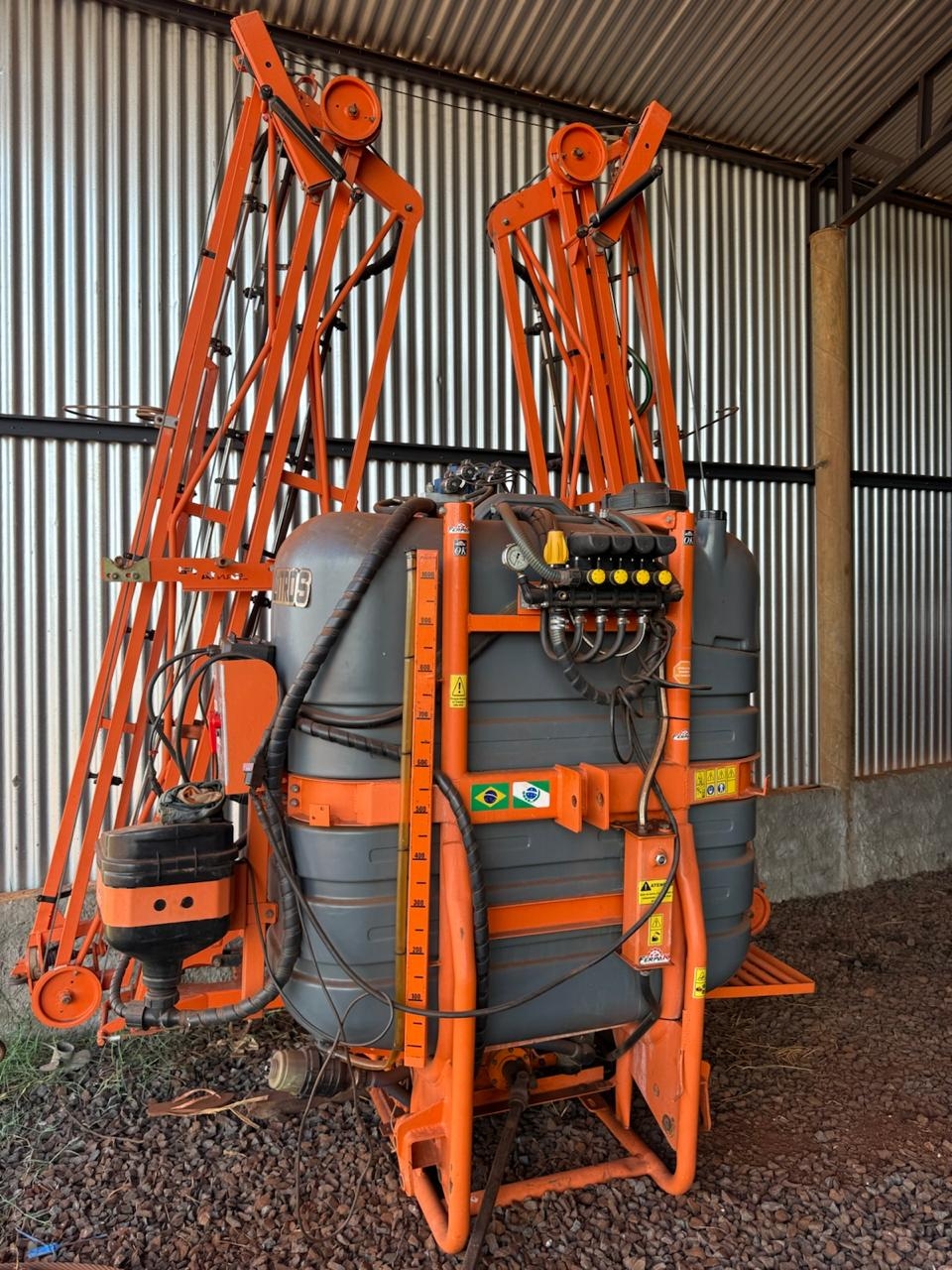 Pulverizador Agricula FERPAK 2024 - Comando elétrico com barra de 20 metros